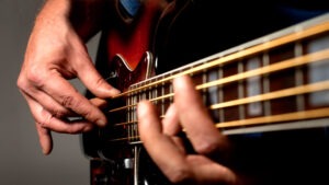 Cuerdas de guitarras y bajos
