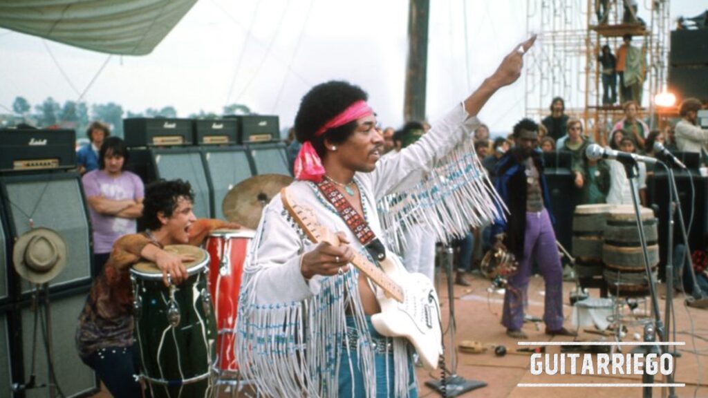 Jimi Hendrix à Woodston avec la Fender Stratocaster Izabella.