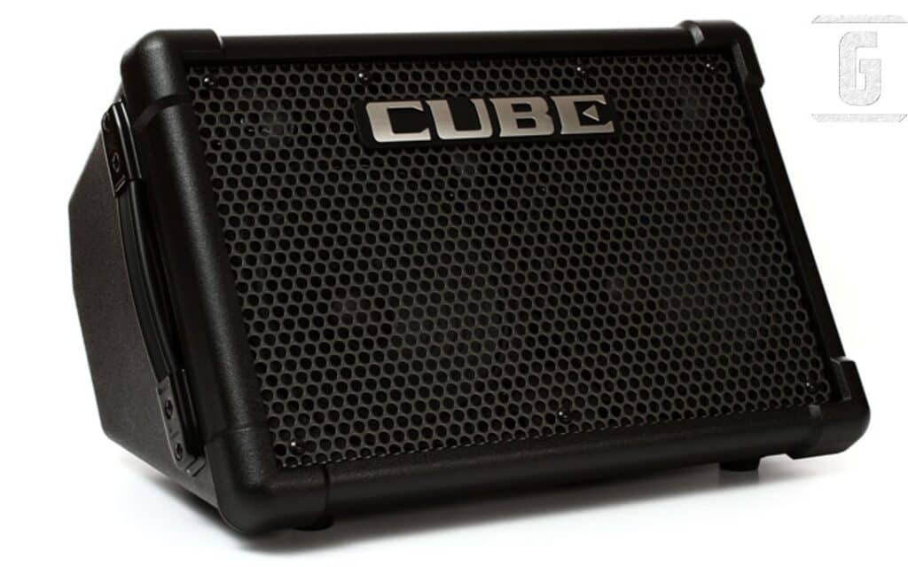 Roland CUBE Street EX, uno de los mejores amplificadores digitales de práctica para principiantes.