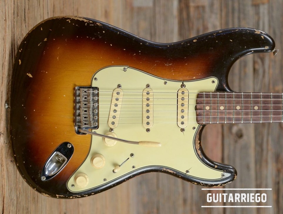 Vintage Fender Stratocaster Sunburst.