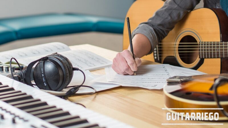 How to write a song: lyrics, music, title and ideas